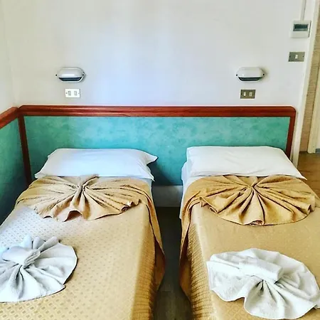 Hotel Sirena 3*