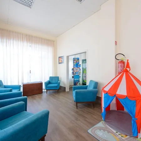 Hotell Sirena 3*